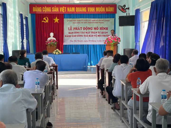 ​Ủy ban MTTQVN xã Tân Mỹ Chánh, thành phố Mỹ Tho tổ chức lễ phát động mô hình “Ban công tác mặt trận tự quản nâng cao công tác bảo vệ môi trường”.